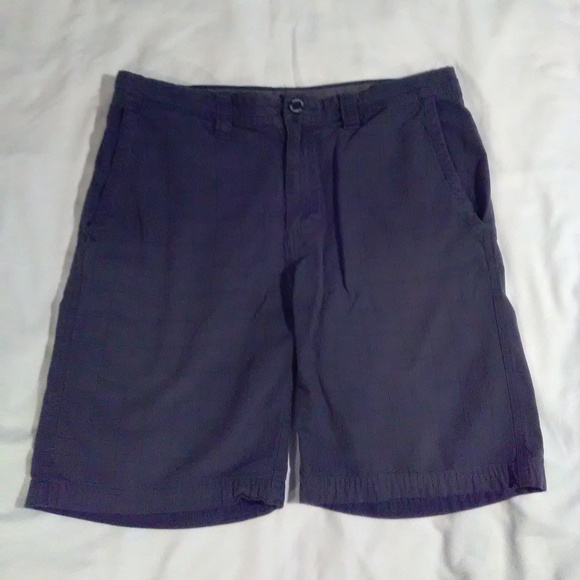 Columbia Omni-Shade grey shortssize 34w x 10L - Picture 1 of 4